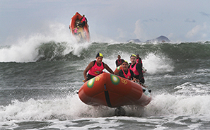 Inflatible Rescue Boat Action  : Photos : Richard Moore : Photographer